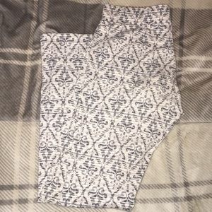 Leggings size medium